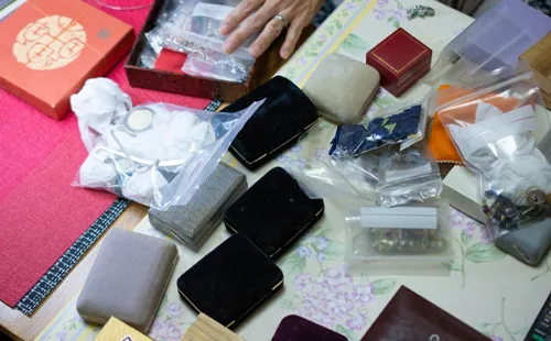 貴重品・書類の確認サポート写真