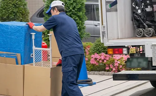 引っ越し前の不用品整理写真