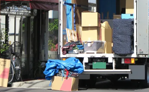 引っ越しに伴う不用品回収写真